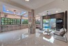 รูปภาพ Elegant Villa in Laem Chabang: Your Paradise Awaits