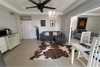 รูปภาพ Stylish 1 Bedroom Condo for Sale at Casa Espana
