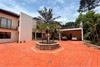 Picture of Amazing Lakeside Pool Villa Near Phoenix Golf Course