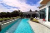 รูปภาพ Beautiful 4 Bedroom New Modern Luxury Pool Villa in Horseshoe Point