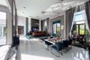 รูปภาพ Beautiful 4 Bedroom New Modern Luxury Pool Villa in Horseshoe Point