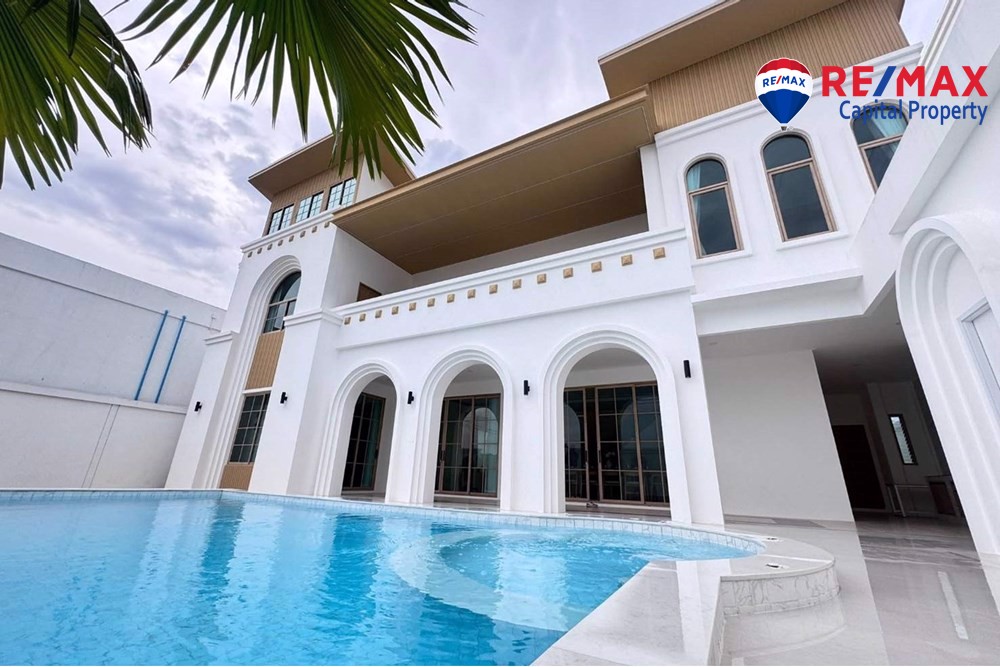 Mediterranean Luxury Pool Villa in Nong Prue - 5 Bedrooms  for sale