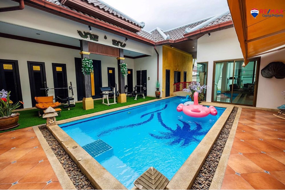 Stunning Pool villa in Jomtien Beach for Rent