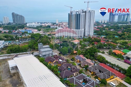 Stunning Pool villa in Jomtien Beach for Rent