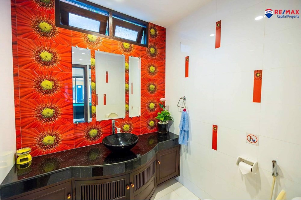Stunning Pool villa in Jomtien Beach for Rent