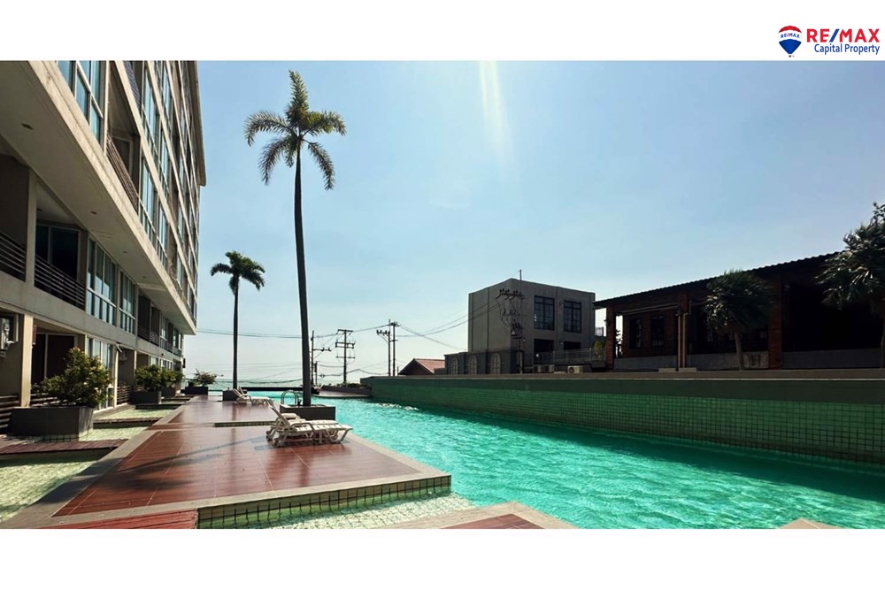 CONDOMINIUM with 3 BR