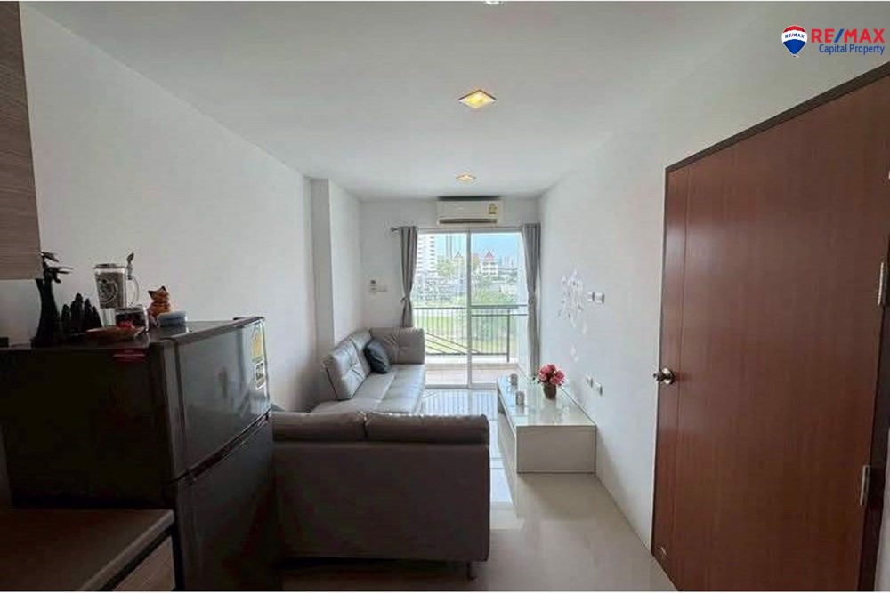 1 Bedroom Condo in Trio Gems Condominium -  Near Jomtien Beach