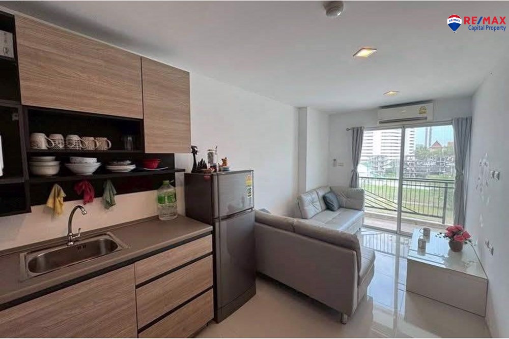 1 Bedroom Condo in Trio Gems Condominium -  Near Jomtien Beach