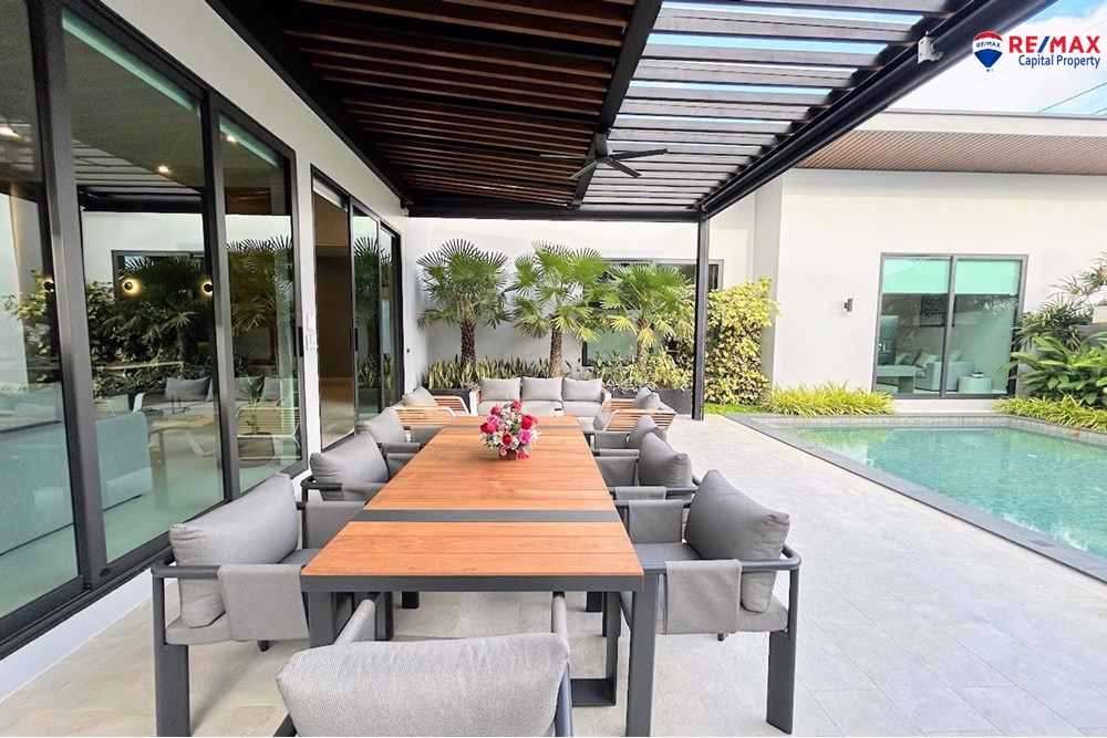 Luxury 5 Bedroom Modern Pool Villa near Chaknok Lake